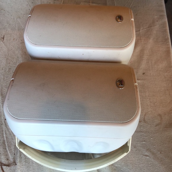 Outdoor speakers - Picture 3 of 3